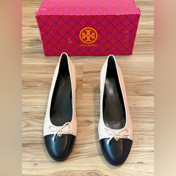 Tory Burch Cap Toe Ballet Flats Size 9.5 - Picture 3 of 10